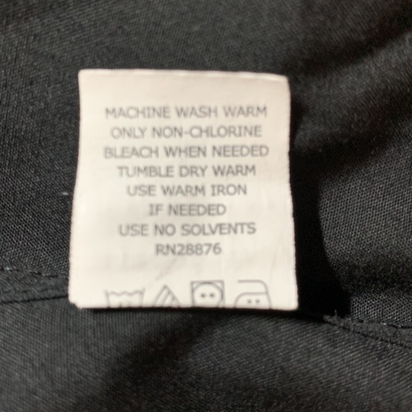 Men’s Edwards black button up, long sleeve, collarless dress shirt.  Size XL - Picture 5 of 6